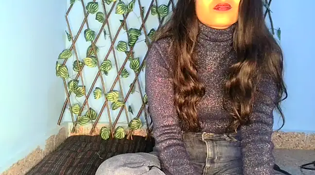 Snapshot of SIYA_MAVI chatting on 01.12.25 SIYA MAVI online show from 01.12.25