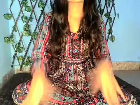 Snapshot of SIYA_MAVI chatting on 01.13.25 SIYA MAVI online show from 01.13.25