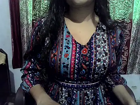 Snapshot of SIYA_MAVI chatting on 11.07.25 SIYA MAVI online show from 11.07.25