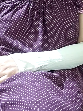 mallupriyapriya online show from 03.17.25