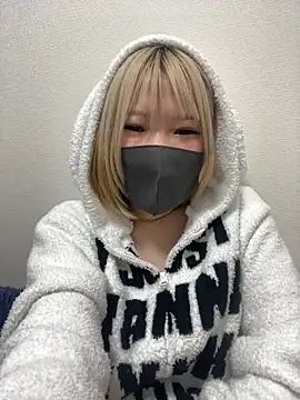 Hikaru-chan online show from 03.13.25