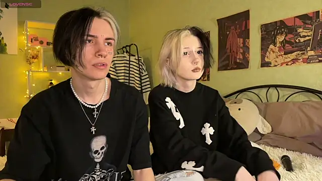 VeryRare TwinS online show from 10.08.25
