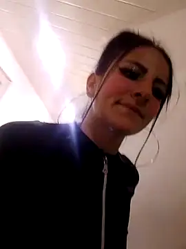 Anniee x online show from 02.05.25