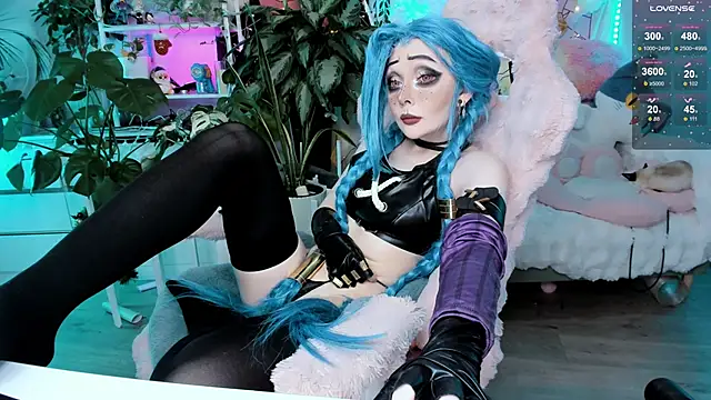 cutelittlepuff online show from 02.14.25