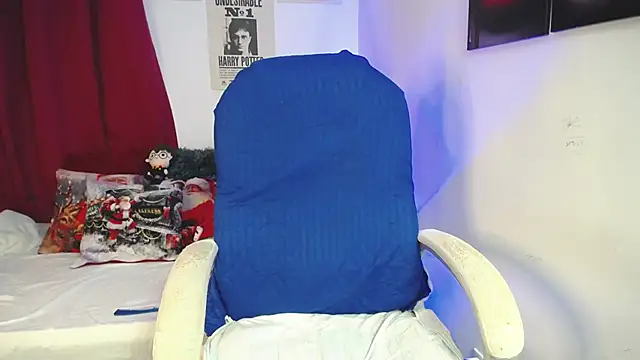 downsonMia online show from 12.22.25