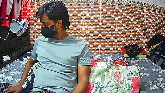 Hot Nila online show from 05.13.26