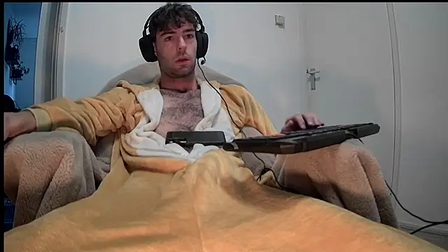 onesieboyx online show from 01.14.25