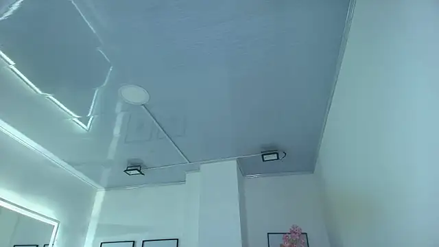 Snapshot of Arianna_sweeet chatting on 04.23.26 Arianna sweeet online show from 04.23.26