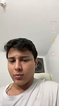 Snapshot of Thom_Ohtani chatting on 01.09.25 Thom Ohtani online show from 01.09.25