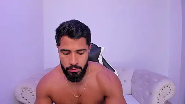 Santiago huntt online show from 12.22.25