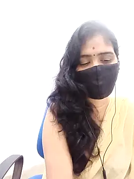 Lucky-Deepthi online show from 09.28.25