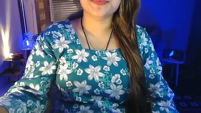 Snapshot of Mitikaa chatting on 05.24.26 Mitikaa online show from 05.24.26