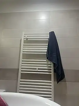 Snapshot of NNNoire chatting on 02.24.26 NNNoire online show from 02.24.26