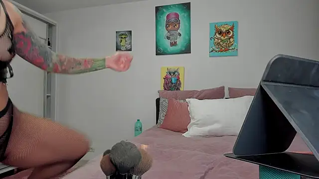 NNNoire online show from 04.01.26