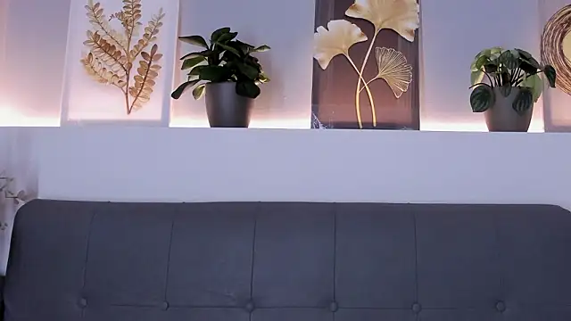 sara  jones gh online show from 02.25.26