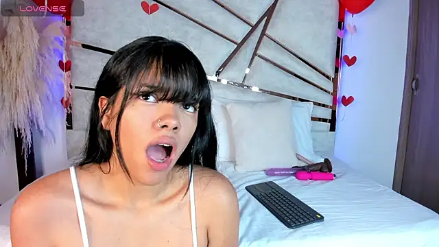 ssofijohnsonx online show from 02.23.25