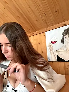 mewKate online show from 10.08.25