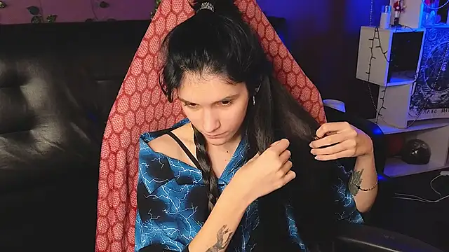 Hyeon Jin online show from 02.13.25