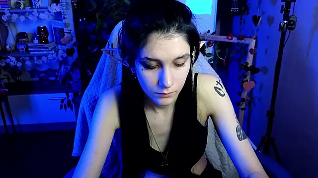 Hyeon Jin online show from 02.17.25