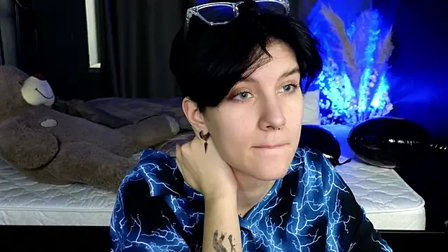 Hyeon Jin online show from 03.11.25