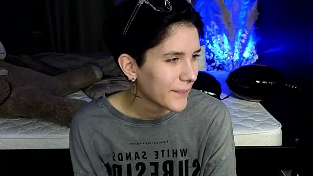 Hyeon Jin online show from 03.11.25