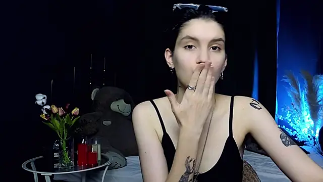 Hyeon Jin online show from 03.20.25