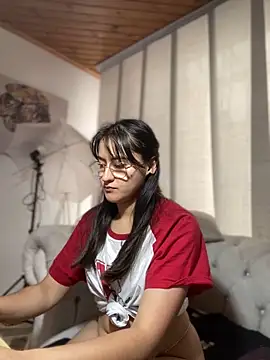 Camila pinkk online show from 02.02.25