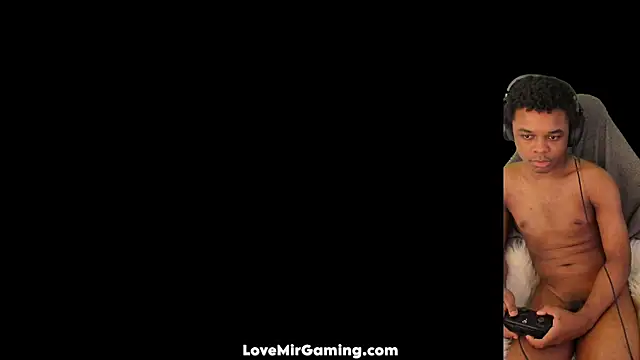 Snapshot of lovemirgaming chatting on 09.21.25 lovemirgaming online show from 09.21.25
