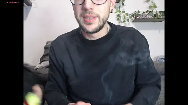 Snapshot of wawarruis chatting on 03.12.25 wawarruis online show from 03.12.25