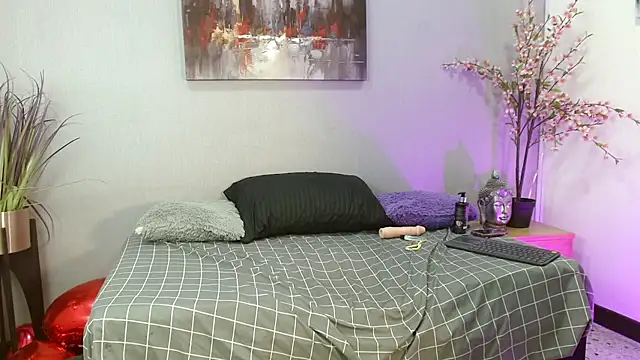 Charlot Vega  online show from 02.21.25