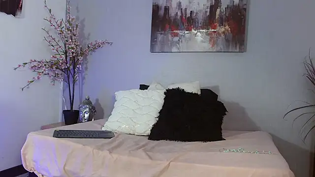 Charlot Vega  online show from 03.05.25