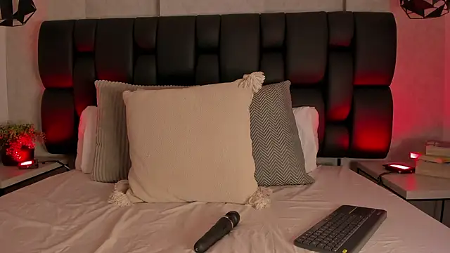 Blue Angell online show from 02.12.26