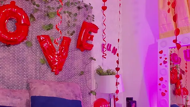 VeronicaOlson  online show from 02.15.25