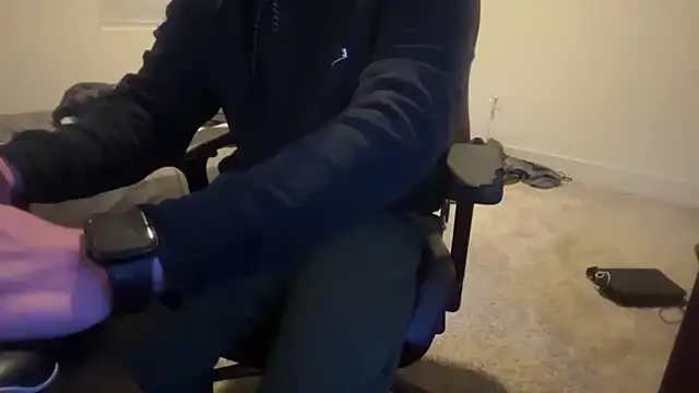 Snapshot of zadddy781 chatting on 12.15.25 zadddy781 online show from 12.15.25