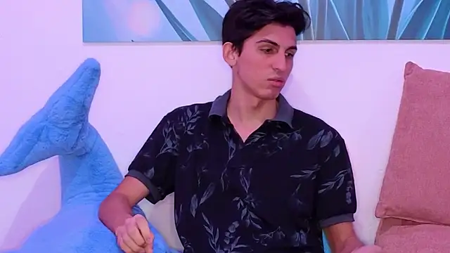 Snapshot of Ana_and_Leo chatting on 02.10.26 Ana and Leo online show from 02.10.26