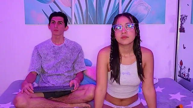 Snapshot of Ana_and_Leo chatting on 02.24.26 Ana and Leo online show from 02.24.26