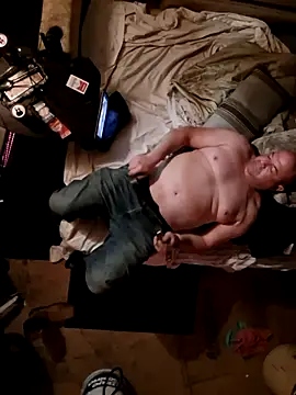 hesjustafriend online show from 02.05.26