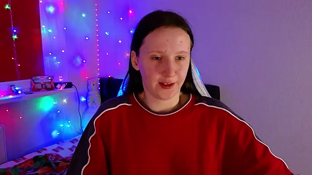 Snapshot of mon_lola chatting on 01.26.25 mon lola online show from 01.26.25