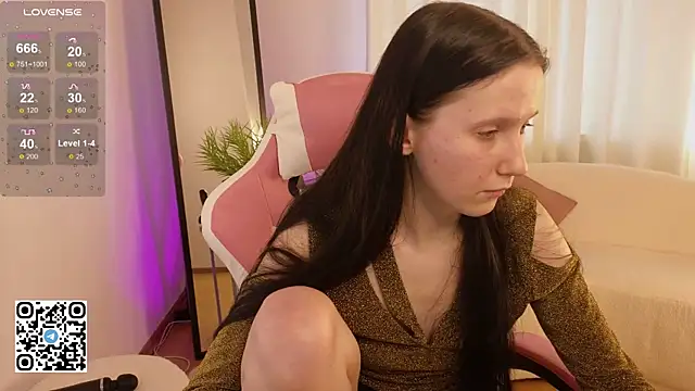 Snapshot of mon_lola chatting on 01.30.25 mon lola online show from 01.30.25