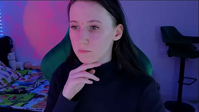 Snapshot of mon_lola chatting on 03.12.25 mon lola online show from 03.12.25