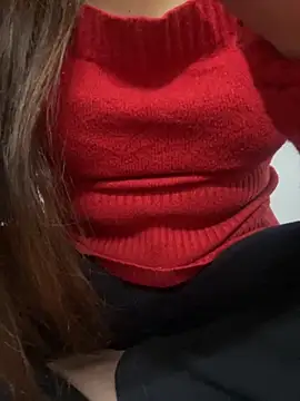 Snapshot of Red-Magic-25 chatting on 11.19.25 Red-Magic-25 online show from 11.19.25