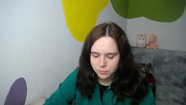 mini girly online show from 11.14.25