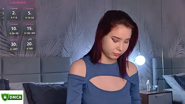 Emma plux online show from 10.13.25