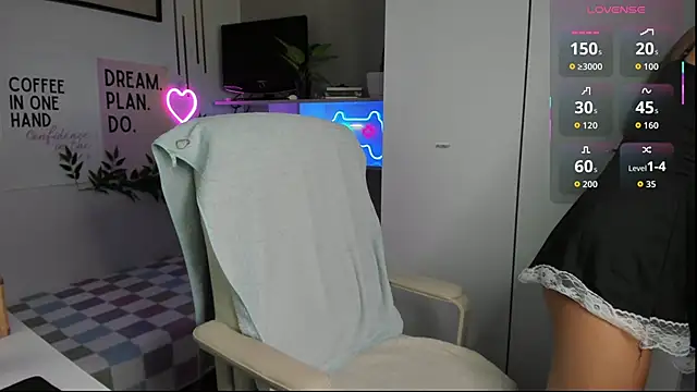 Snapshot of SofiaLolipop chatting on 09.23.25 SofiaLolipop online show from 09.23.25