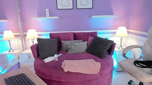 Snapshot of Emma_Walkerr_ chatting on 02.06.25 Emma Walkerr online show from 02.06.25