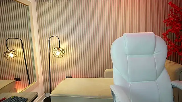 Snapshot of Emma_Walkerr_ chatting on 09.10.25 Emma Walkerr online show from 09.10.25