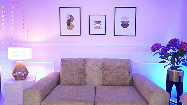 Emma Walkerr  online show from 05.21.26