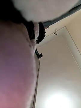 Samara-Bella online show from 12.22.25