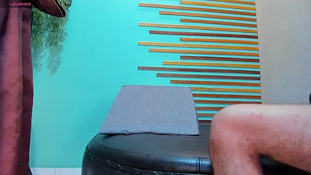 cristal antoni online show from 02.21.25