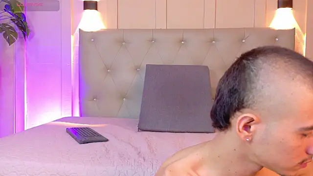 cristal antoni online show from 11.29.25